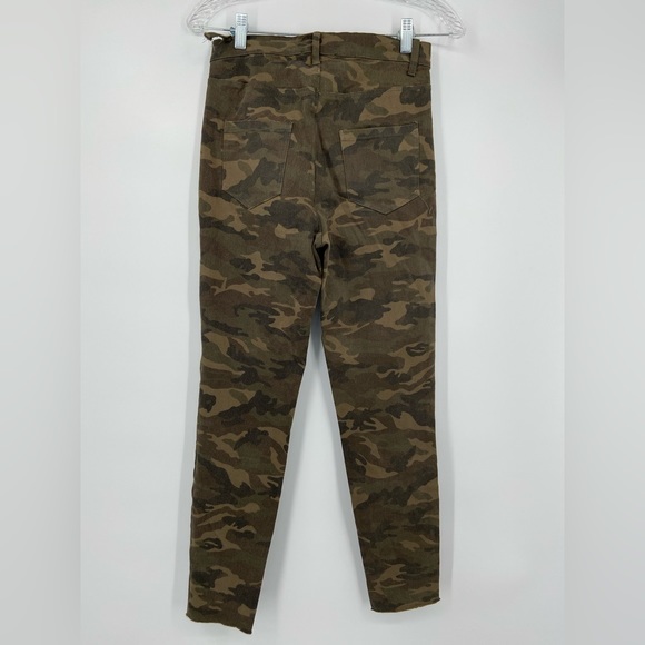 Olivaceous, camo ankle stretch pants, size S - Picture 2 of 8